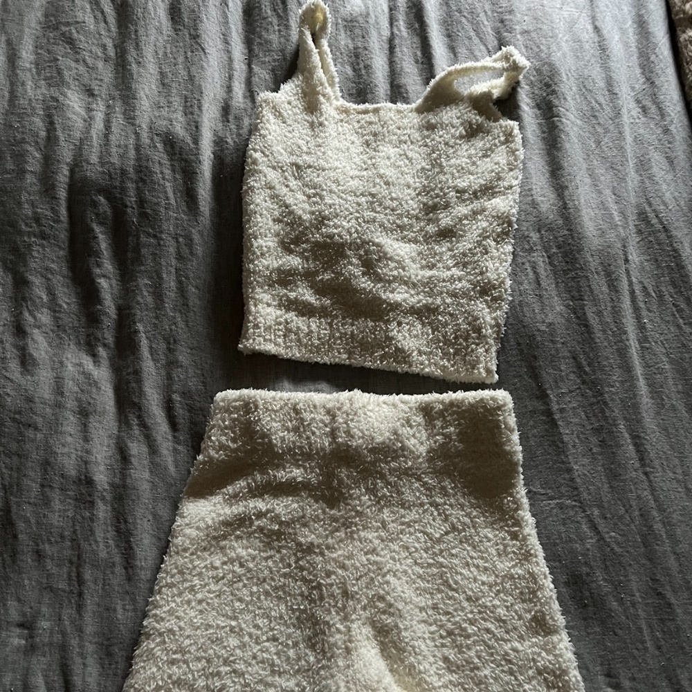 NWT S/M SKIMS Cozy Set